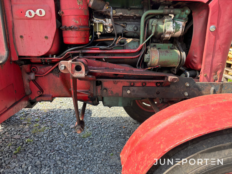 Traktor Volvo BM 400