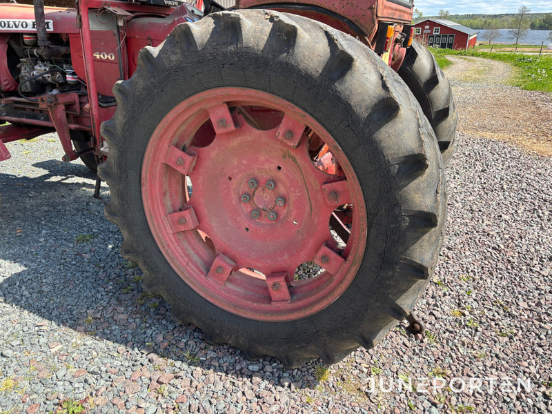 Traktor Volvo BM 400