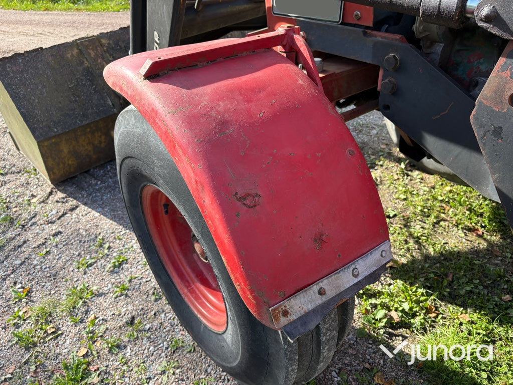 Traktor Volvo BM T 500
