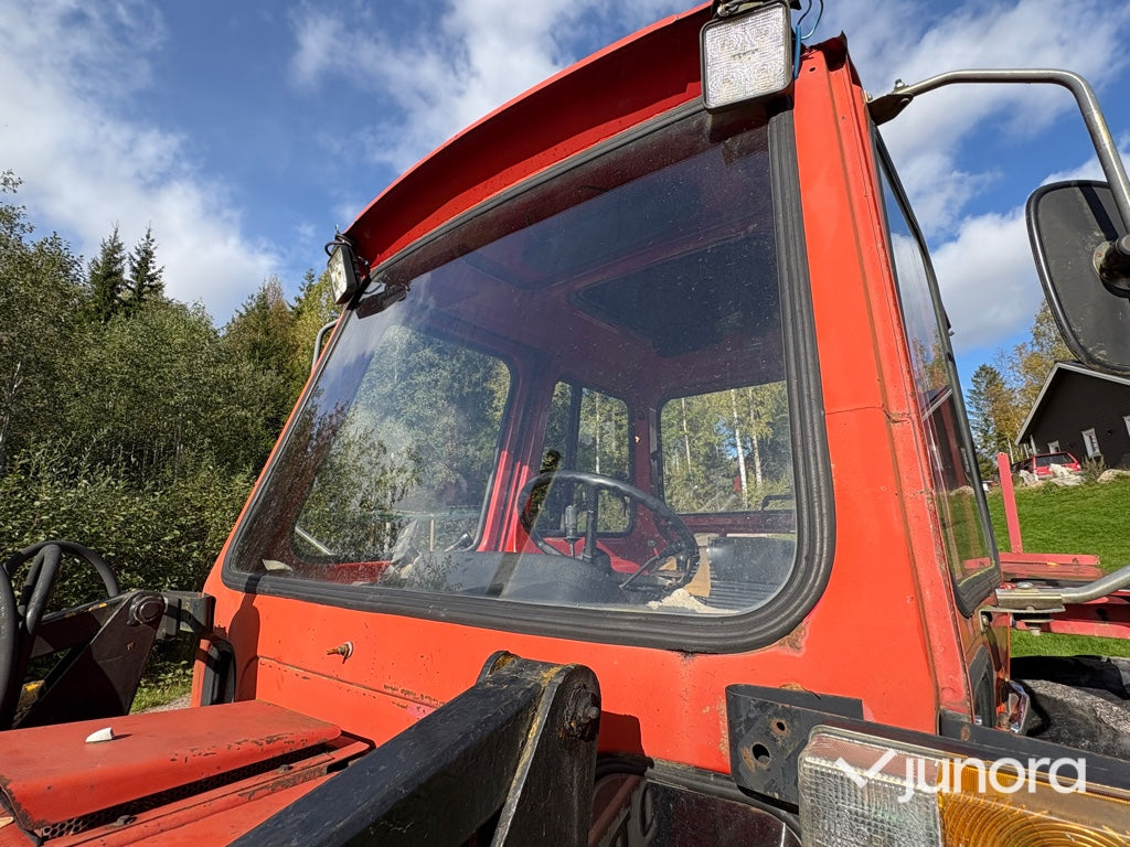 Traktor Volvo BM T 500