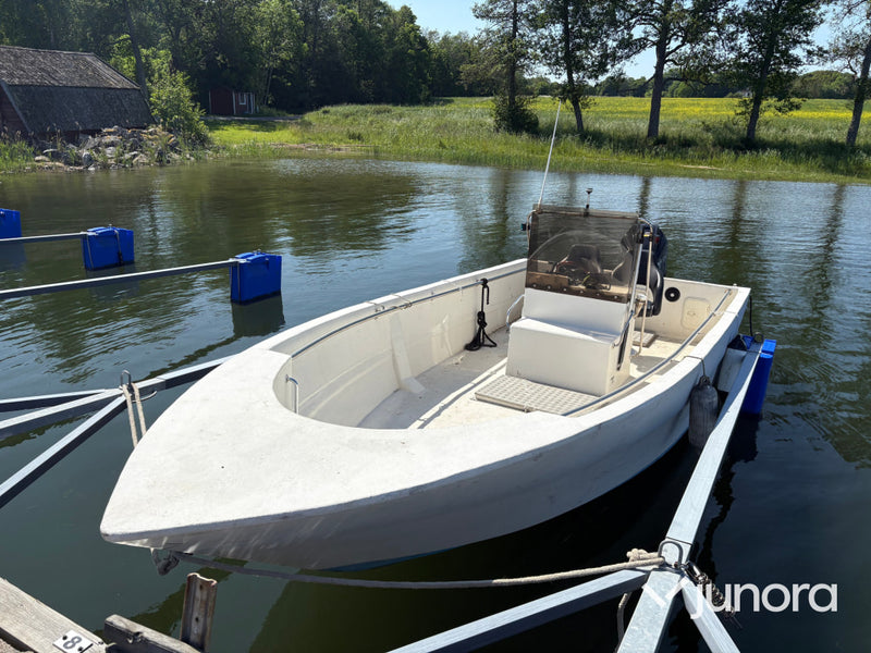 Motorbåt Seahorse 8500