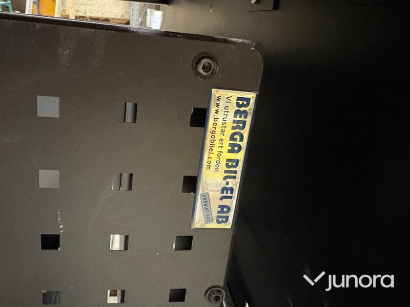 Fordonsinredning – Loyds Smartfloor för VW Caddy