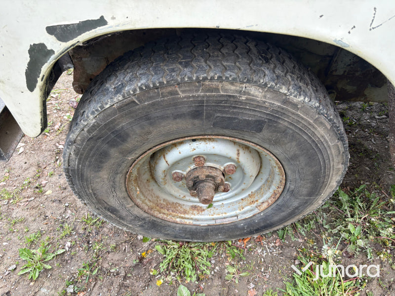Land Rover 88 11A LHD