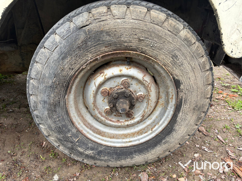 Land Rover 88 11A LHD