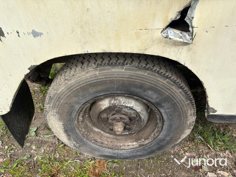 Land Rover 88 11A LHD