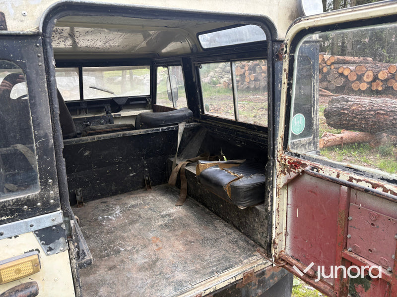 Land Rover 88 11A LHD