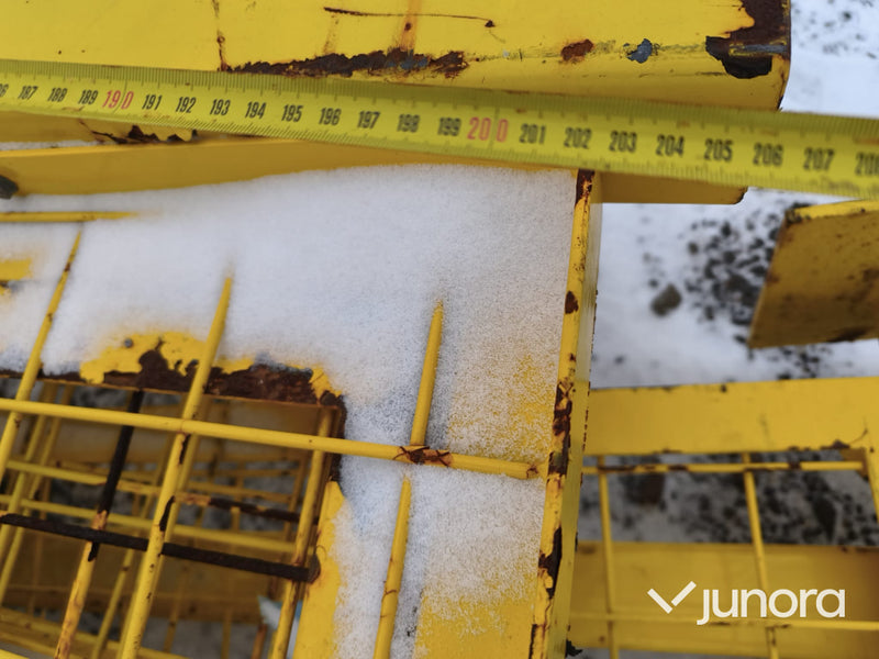 Skyddsräcke - Gallersektioner med stolpar