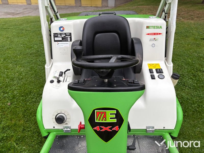 Åkgräsklippare Etesia Hydro 124 D
