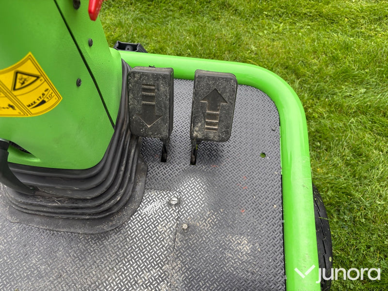 Åkgräsklippare Etesia Hydro 124 D