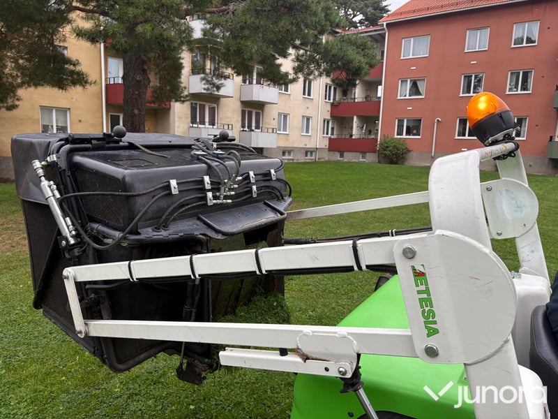 Åkgräsklippare Etesia Hydro 124 D