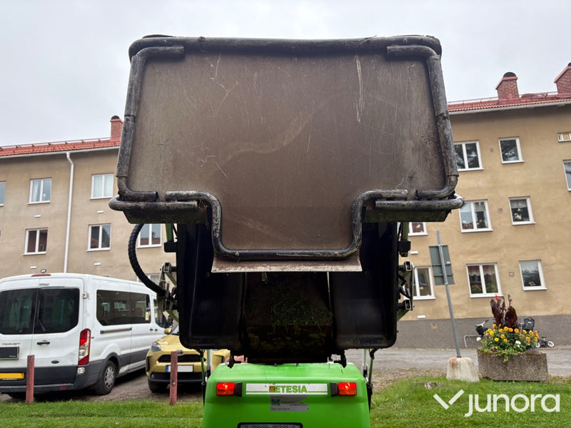 Åkgräsklippare Etesia Hydro 124 D