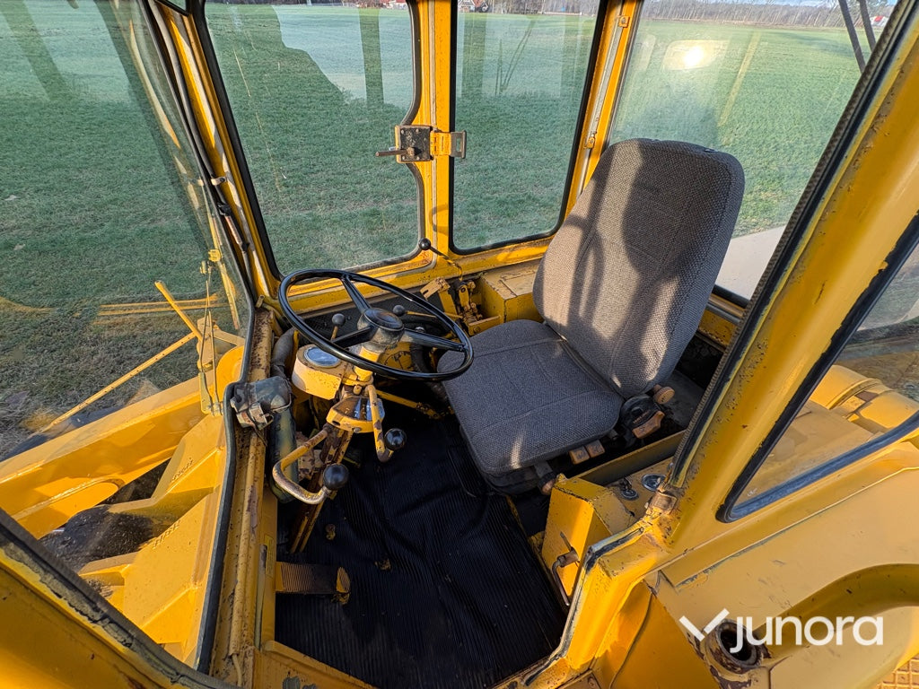 Hjullastare - IH H-50B