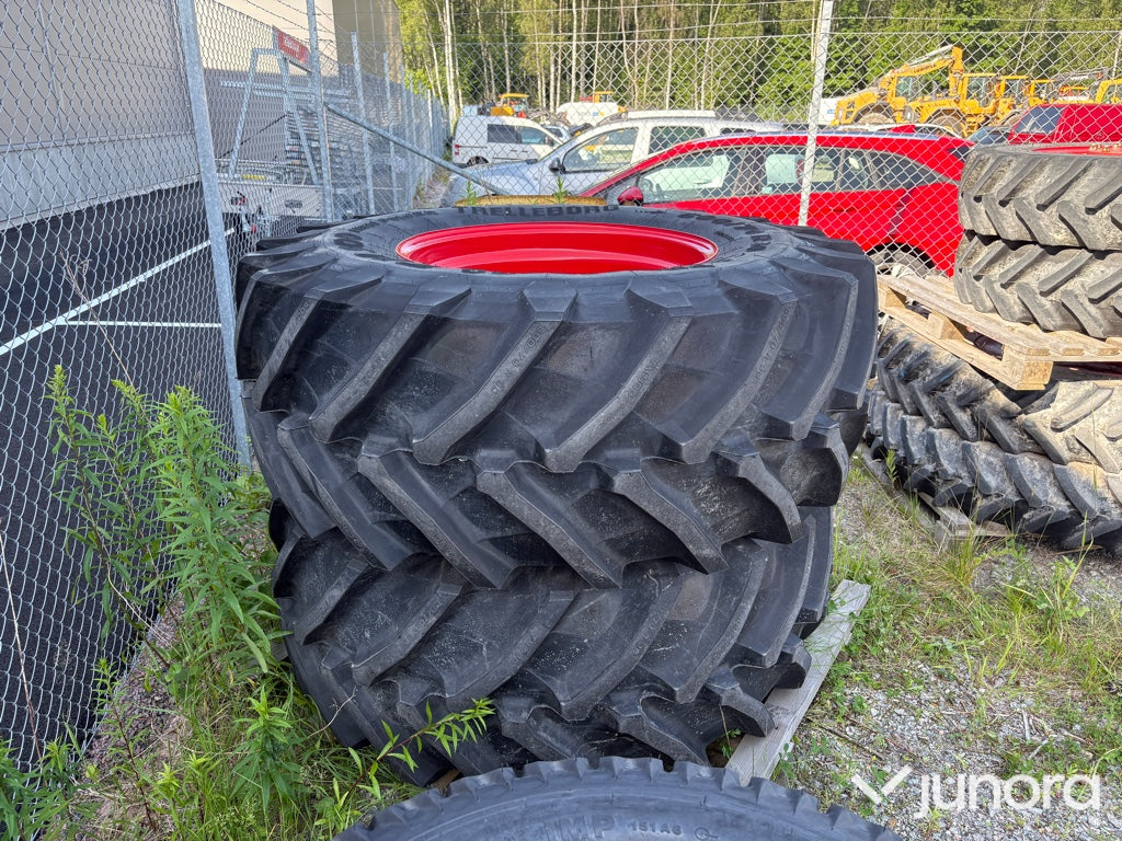 Nya däck på fendt