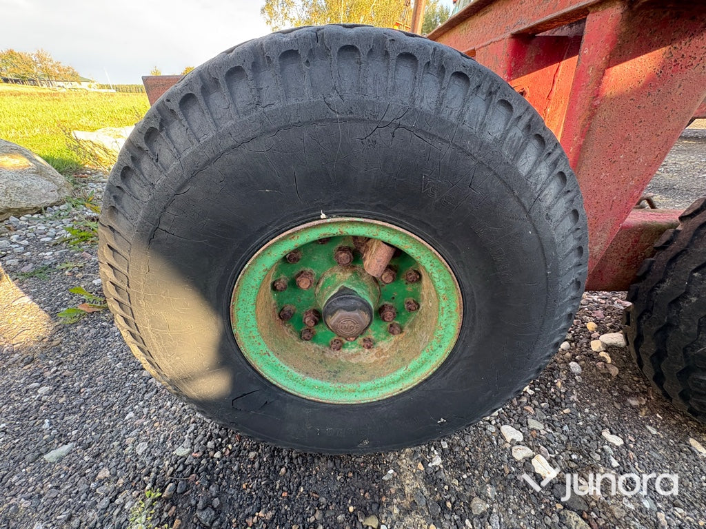 Kran - Vindelbjörnen, med timmervagn