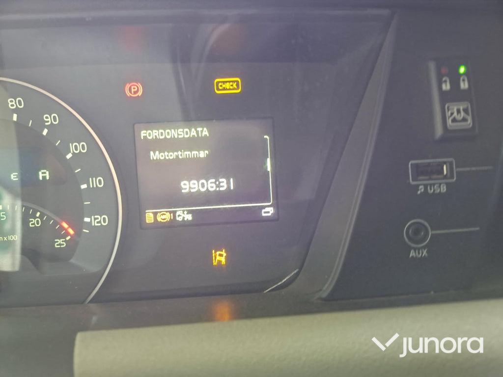 Lastbilsekipage – Volvo FH500 6x2 med JOAB L21-5600 AA lastväxlare, Kilafors släp och tre containrar