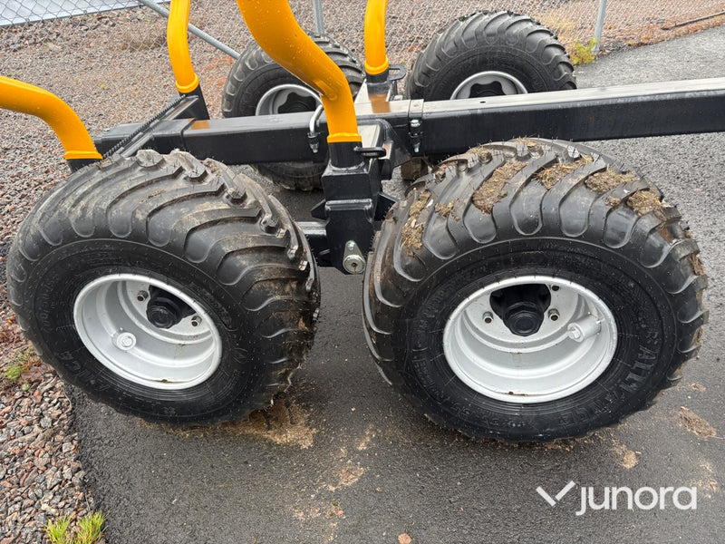 Skogsvagn - Country 670 Master