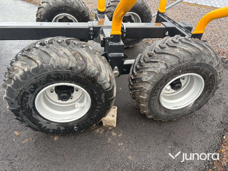 Skogsvagn - Country 670 Master