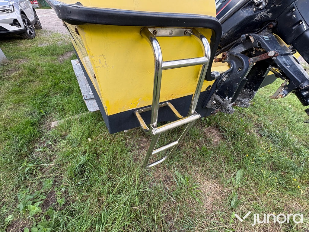 Ockelbo B16 med Evinrude 60HK + Brenderup trailer