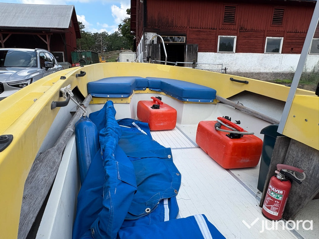 Ockelbo B16 med Evinrude 60HK + Brenderup trailer