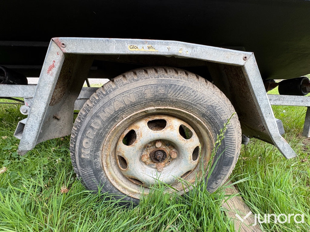 Ockelbo B16 med Evinrude 60HK + Brenderup trailer