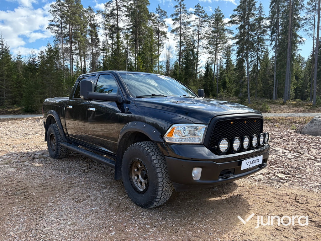 Lätt lastbil - Dodge Ram 1500 Laramine