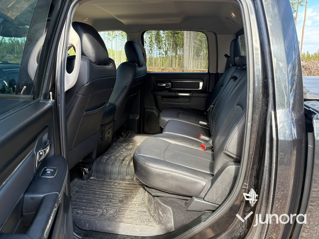 Lätt lastbil - Dodge Ram 1500 Laramine