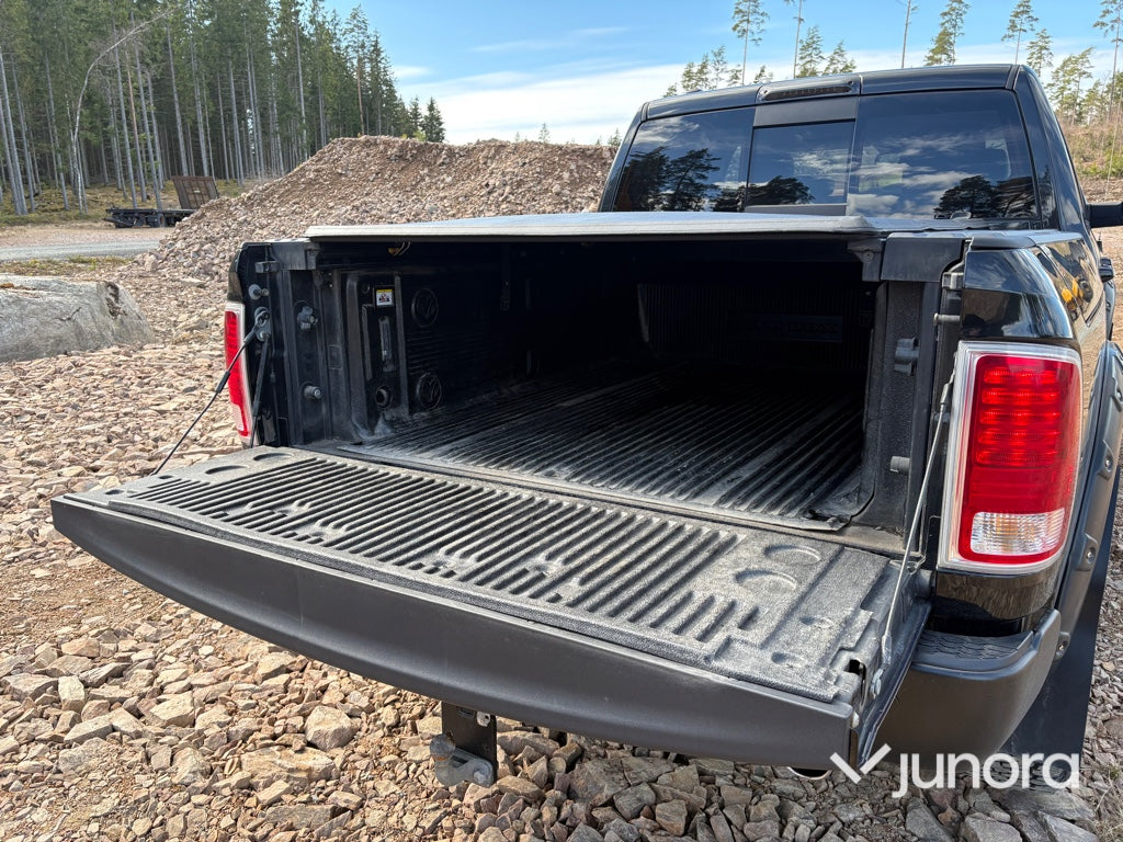 Lätt lastbil - Dodge Ram 1500 Laramine