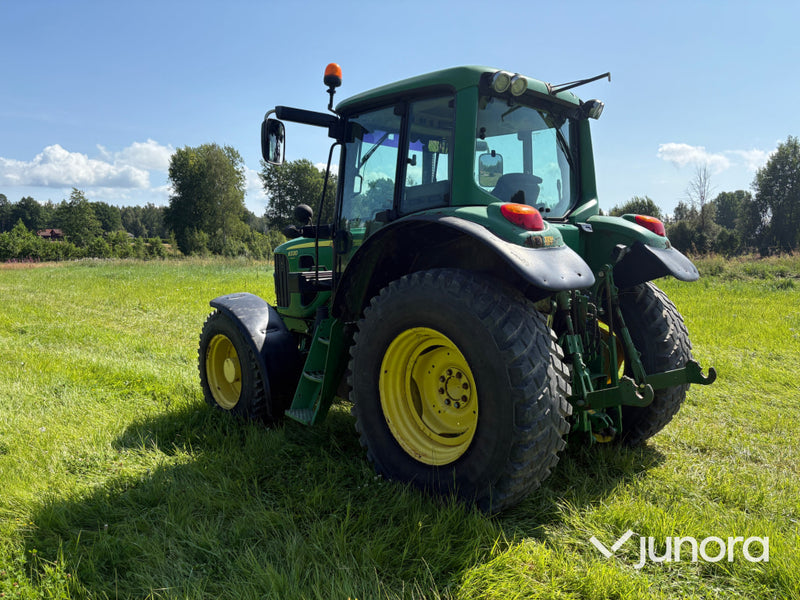 John Deere 6330