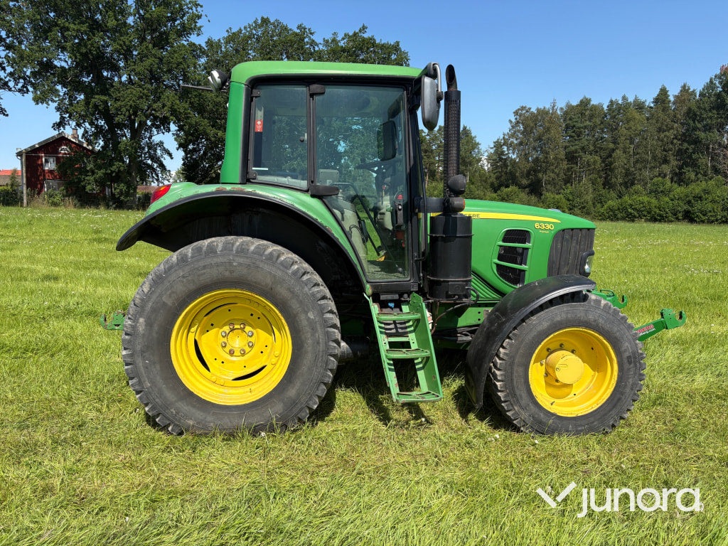 John Deere 6330