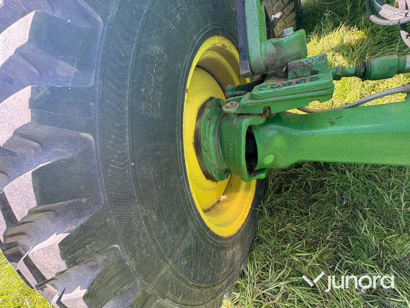 John Deere 6330