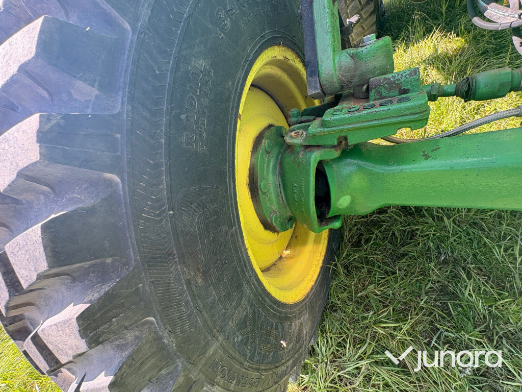 John Deere 6330