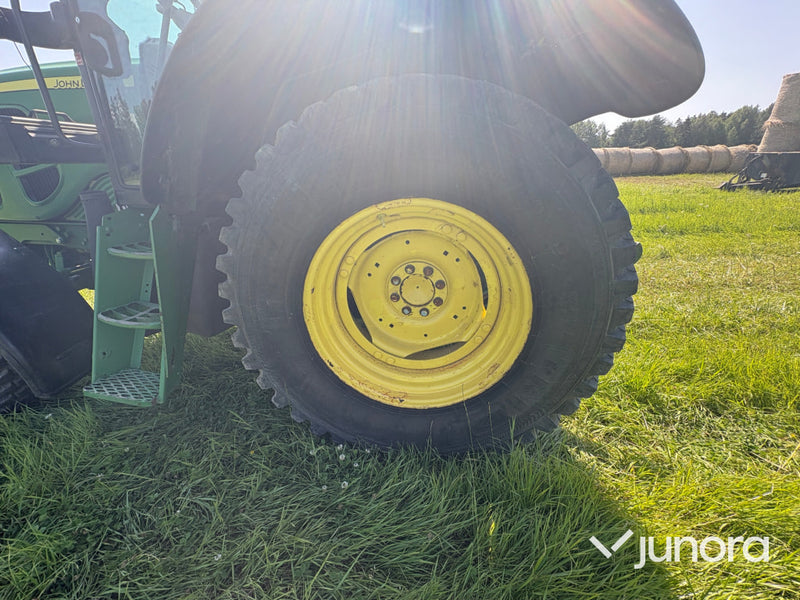 John Deere 6330
