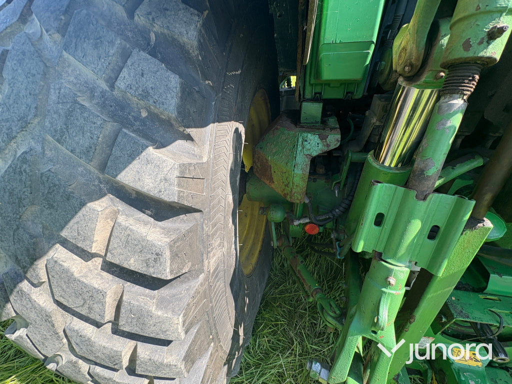 John Deere 6330