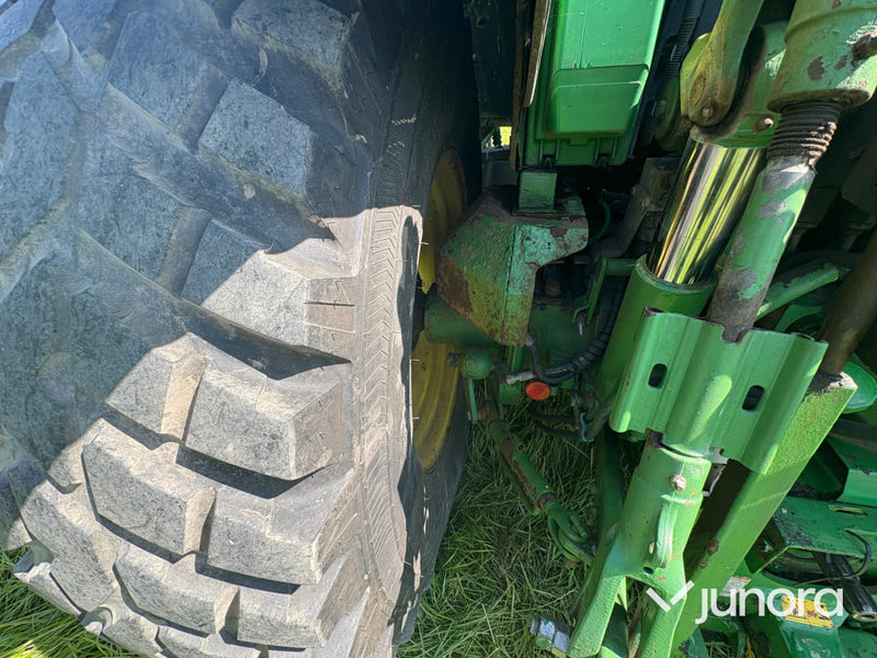 John Deere 6330