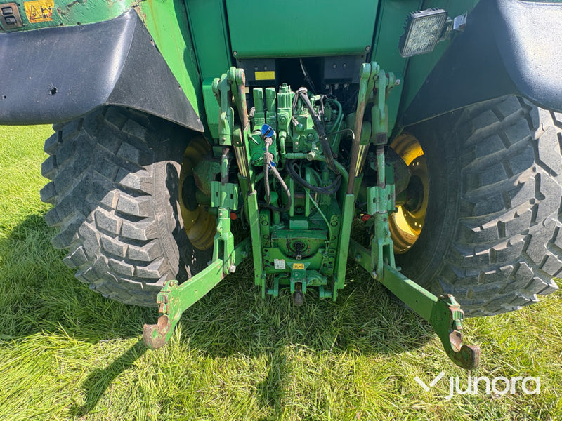 John Deere 6330