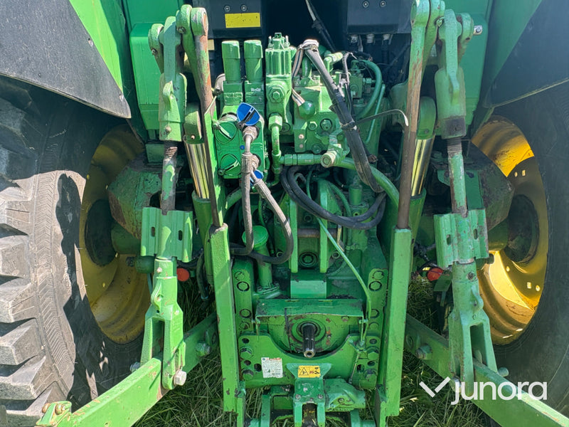 John Deere 6330