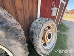 John Deere 6330