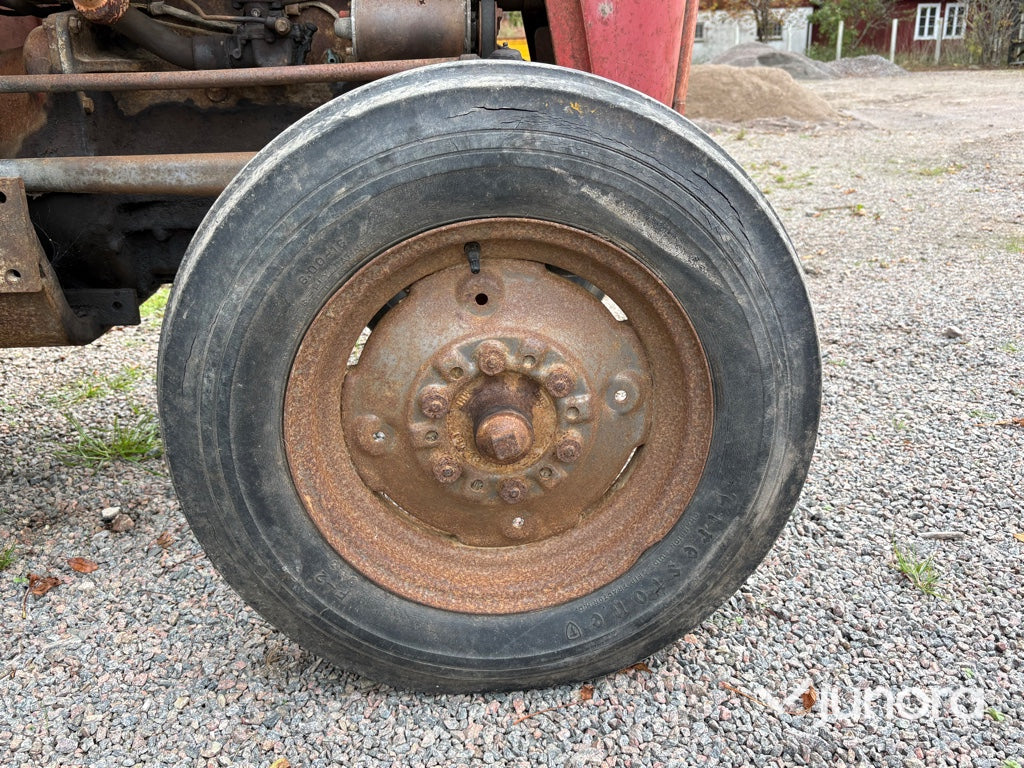 Traktor - Massey Ferguson 35