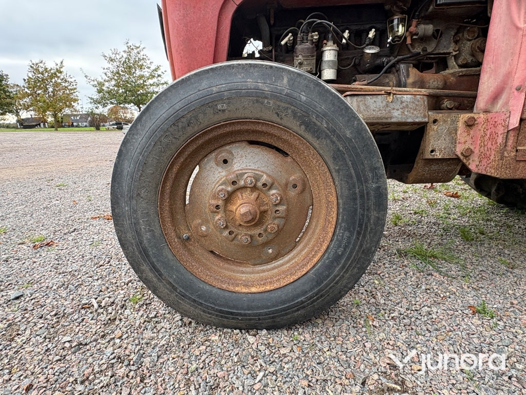 Traktor - Massey Ferguson 35