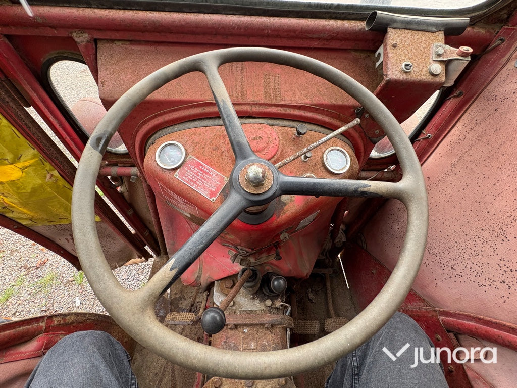 Traktor - Massey Ferguson 35