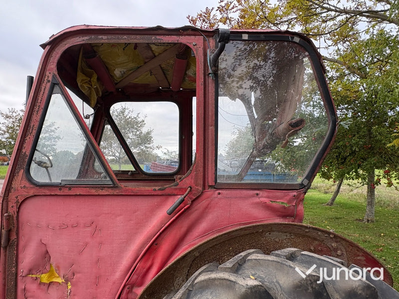 Traktor - Massey Ferguson 35