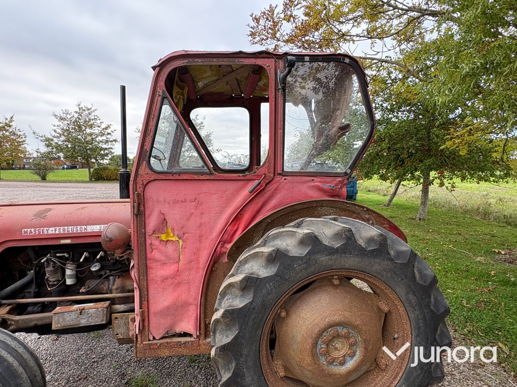 Traktor - Massey Ferguson 35