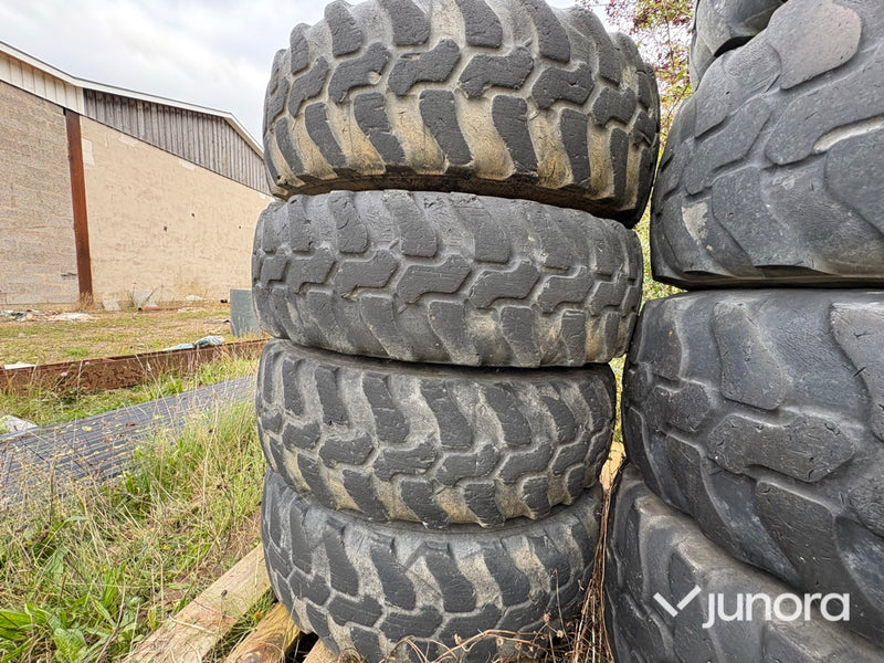 Däck på fälg till hjullastare, Dunlop 335/80 R20