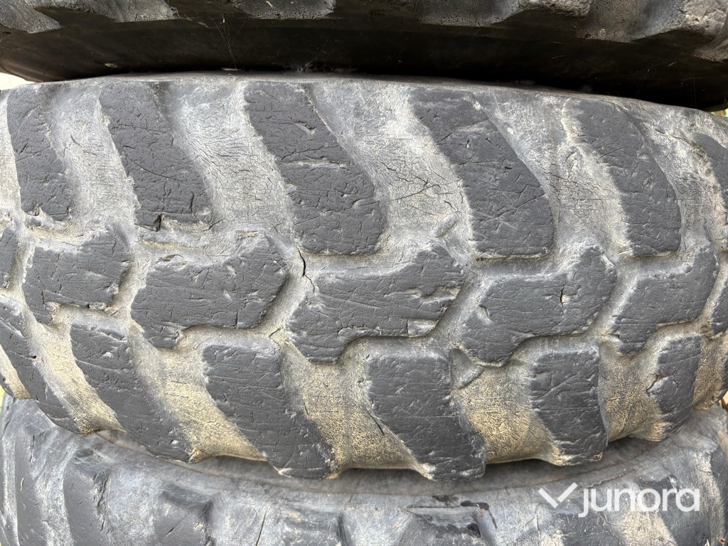 Däck + Fälg - Dunlop 335/80 R20, Till hjullastare
