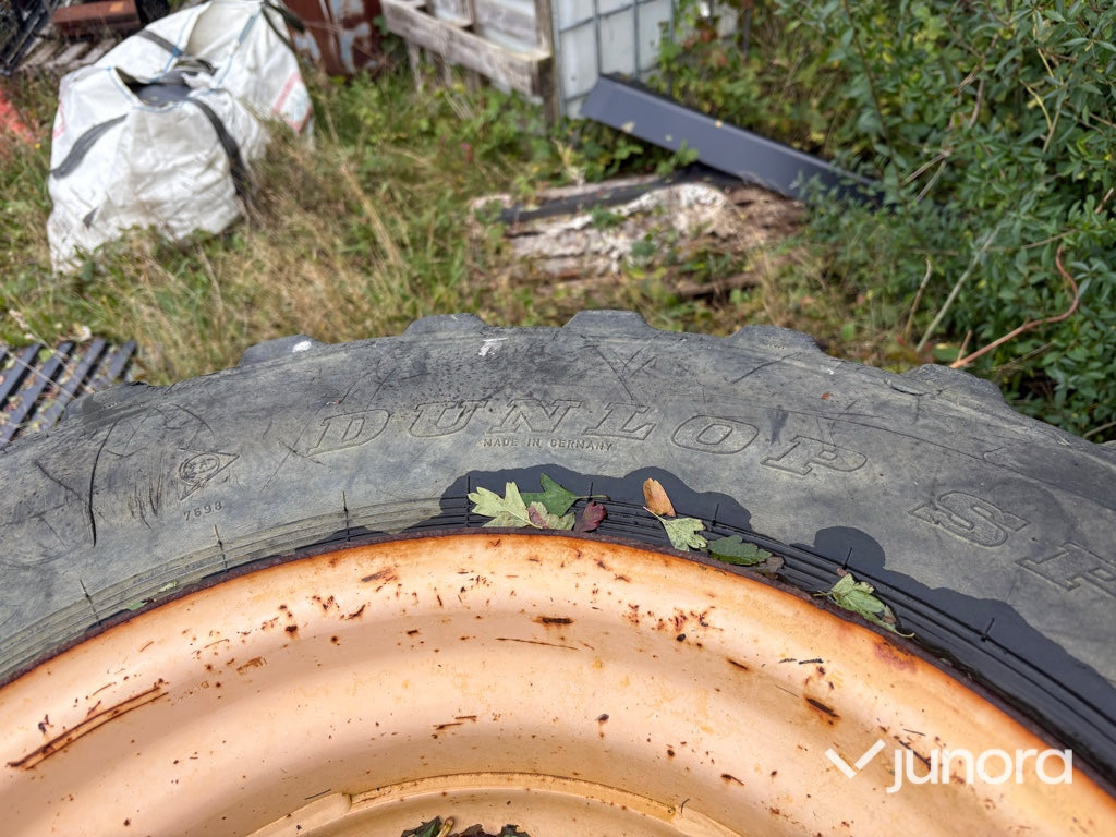 Däck + Fälg - Dunlop 335/80 R20, Till hjullastare