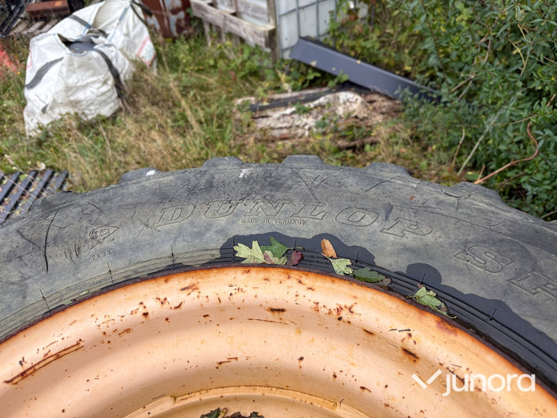 Däck på fälg till hjullastare, Dunlop 335/80 R20