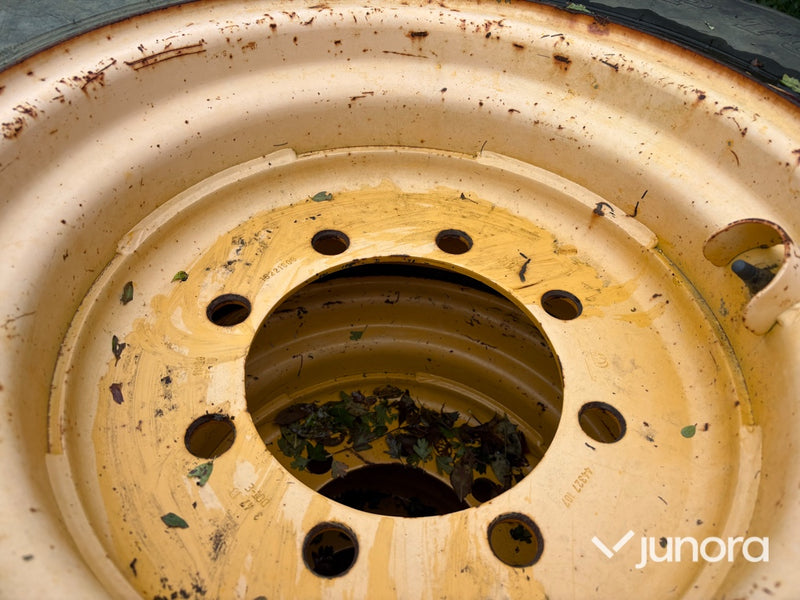 Däck på fälg till hjullastare, Dunlop 335/80 R20