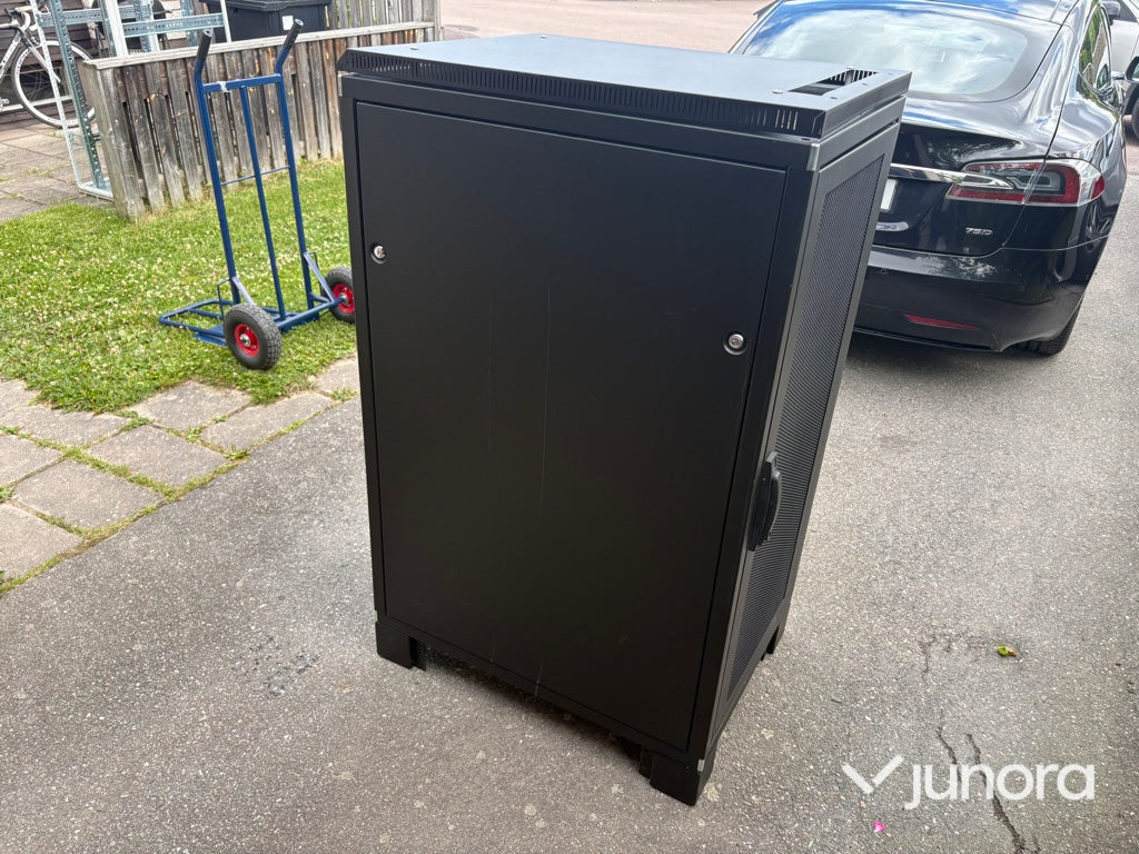 Ferroamp Energy Hub XL Cabinet 24U