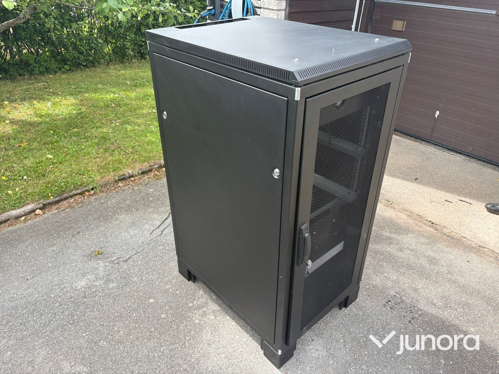 Ferroamp Energy Hub XL Cabinet 24U