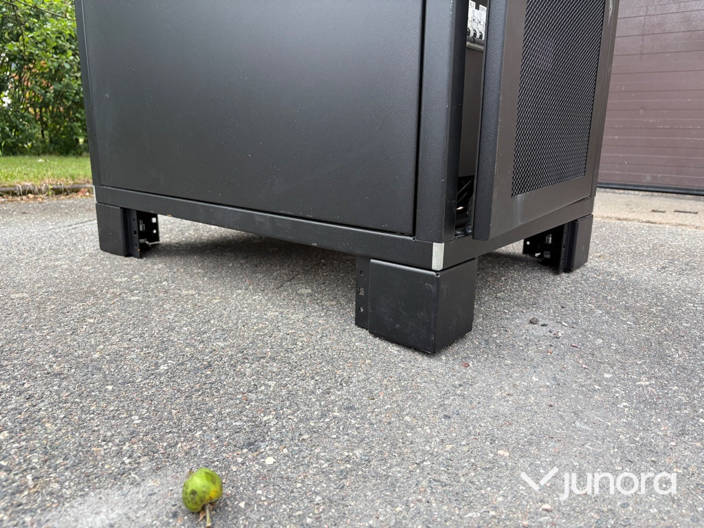 Ferroamp Energy Hub XL Cabinet 24U